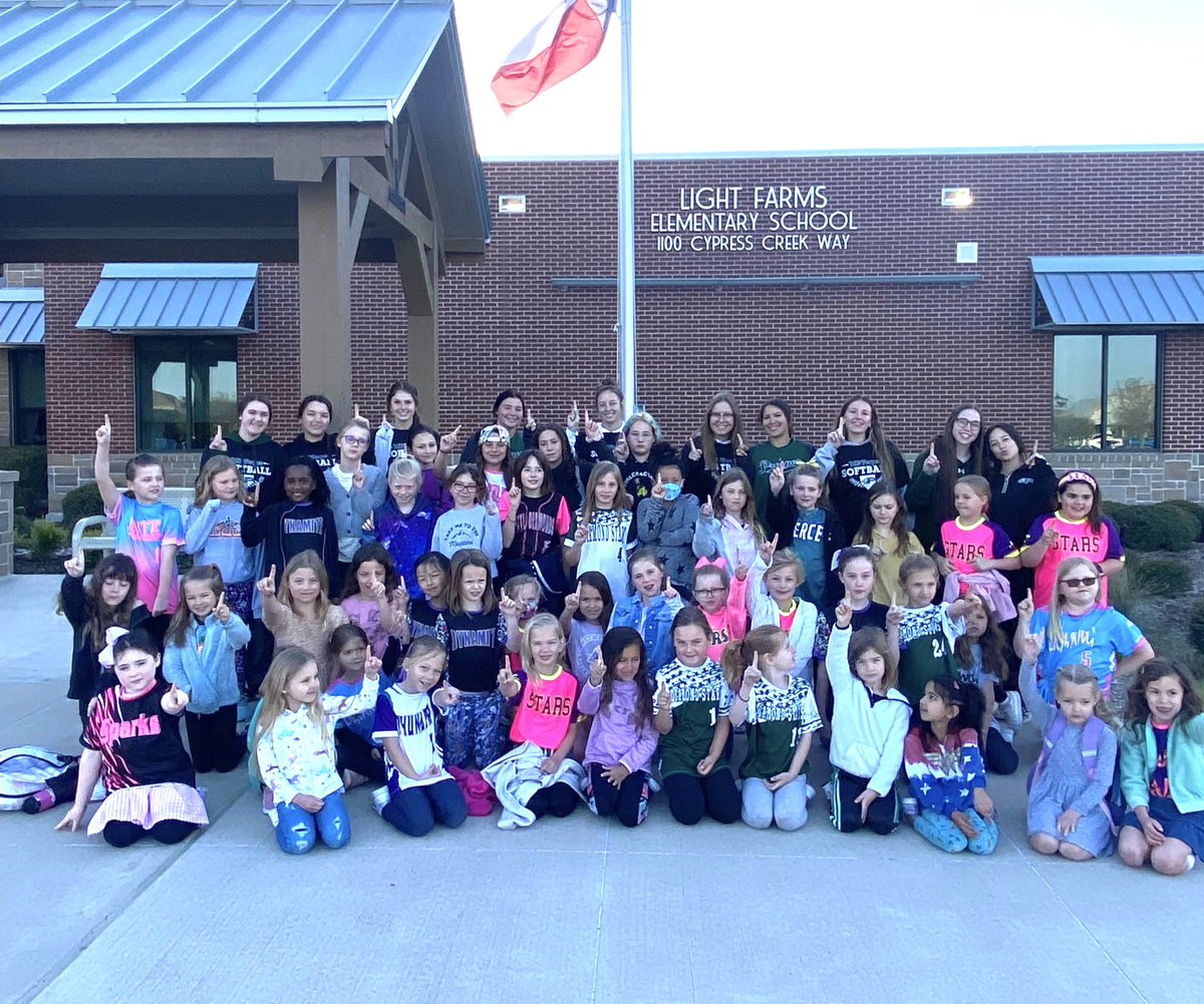 PHSFastpitch's tweet photo. Car Door Friday✅

Jersey Day @LightFarmsElem ✅

GAME DAY✅✅✅
#LetsssssGoooo‼️ #FutureEagles 

@PISD_Athletics @ProsperHS https://t.co/QgvqCpGiUQ