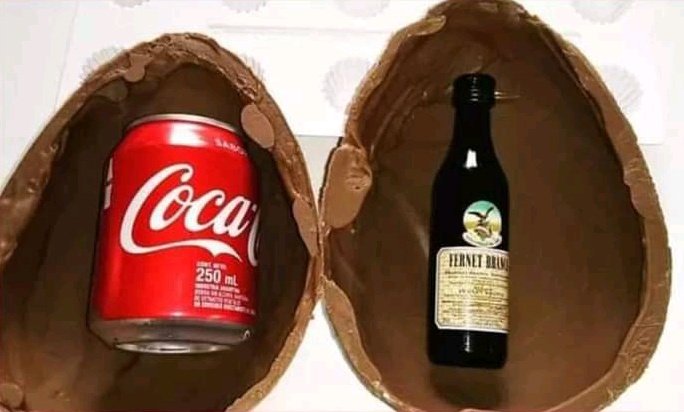 fernechini's tweet image. El único huevo de Pascua que quiero que me regalen