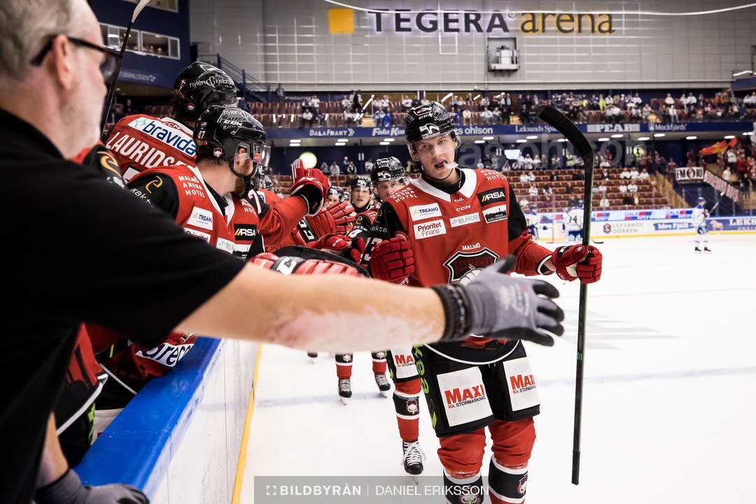 Malmo_Redhawks's tweet photo. Adam Ollas Mattsson och landslagsdebuterande Carl-Johan Lerby är uttagna till nästa veckas landskamper mot Norge! Grattis och kör hårt, grabbar!

#HjärtaKvalitetStolthet https://t.co/jE2j4wZEHb