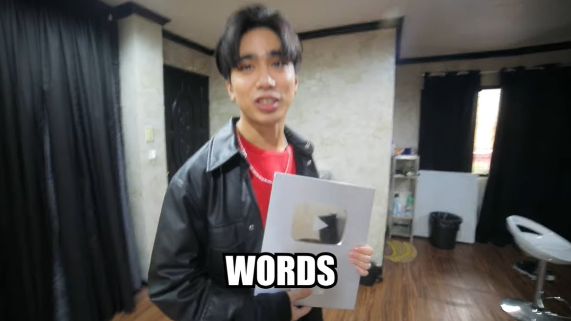atsharepain's tweet photo. JOKEN LAYAG este JOKEN BARDAGULAN HAHAHAHAH

@JoshCullen_s @keun16308352 
@SB19Official #SB19 #JOKEN  
#SB19_JOSH #SB19_KEN 
Listen to #Bazinga_SB19 https://t.co/HsjRs1jYWa