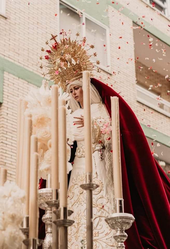 misericordiacrl's tweet photo. Feliz Viernes de Dolores. Una semana para nuestro tan esperado Viernes Santo. https://t.co/Pv3XiQz9vm