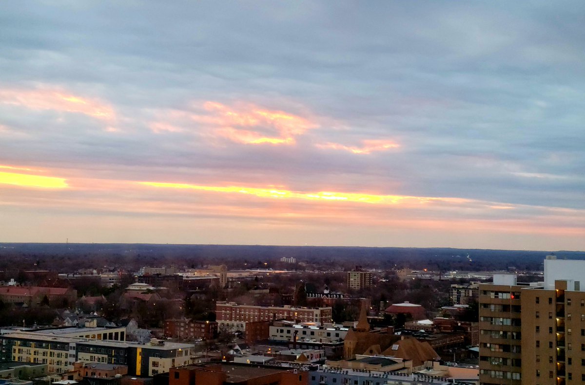 BarryVee's tweet photo. You hold the compassionate key of anonymous generosity. Be a blessing today. #FF @RareCat @joey_frascati @renalabue @stenec @mhennessy5 @Lisaa211Lisa @kathjf50 @wxbywilliams @wnywxguy @siwinski @pearlywhites120 @_sincerelyamy_ @herritt_sandra @LaurieEnos2 @lm4805 @ModiLaw #ROC https://t.co/fWLPdXQJxZ