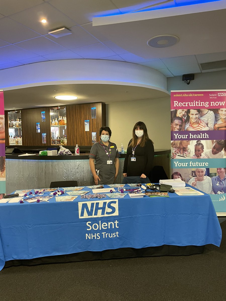 Hiownursesupply's tweet image. Great start to the HIOW HCSW mass recruitment event - lots of collaboration and support across our Trusts @DebbieDjk @HHFTnhs @SolentNHSTrust @UHSFT @PHU_NHS @Southern_NHSFT #WeAreHCSW
