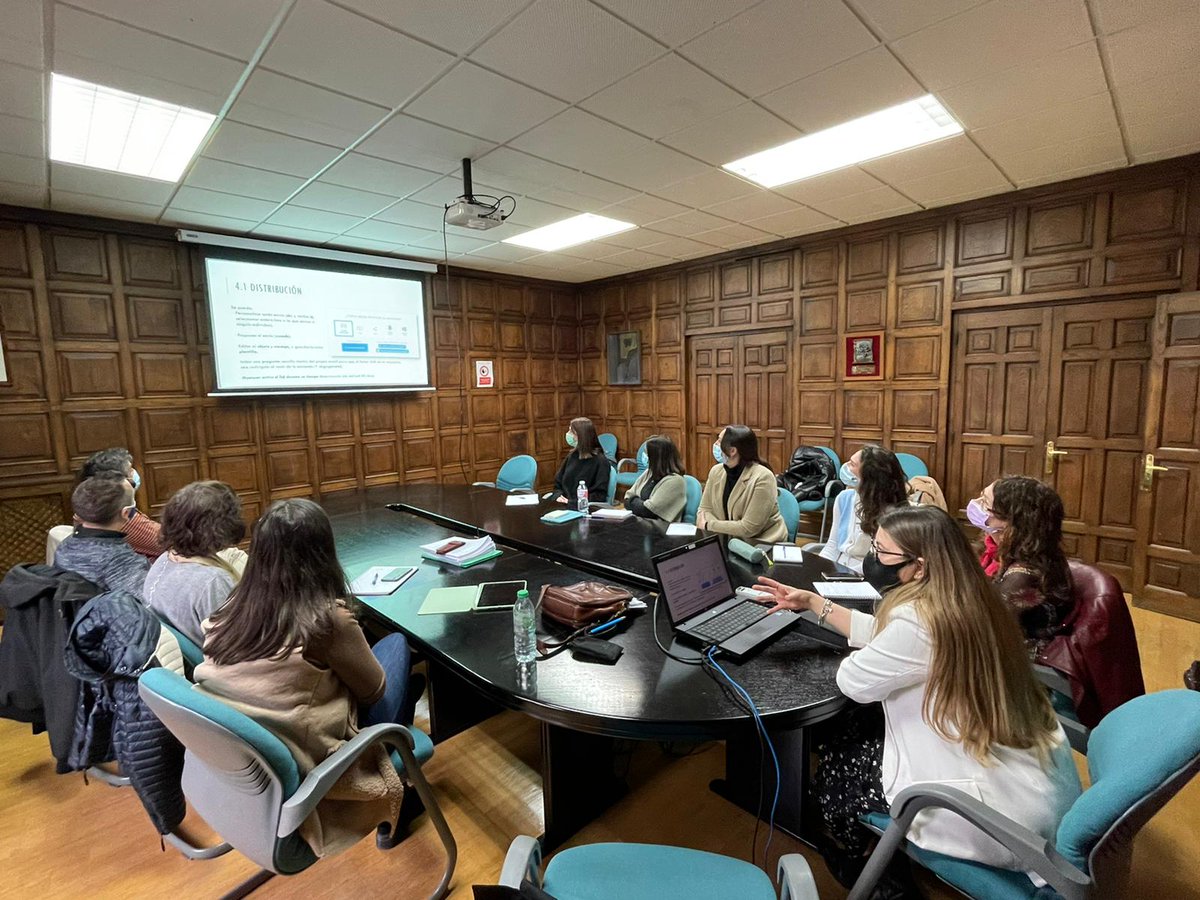 Finalizamos la semana en el #GIFI con un interesante seminario de equipo en la Facultad de Psicología de <a href="/uniovi_info/">Universidad Oviedo</a>, repasando las principales claves de la nueva #LOPIVI y las posibilidades del software #Qualtrics para seguir mejorando nuestras investigaciones