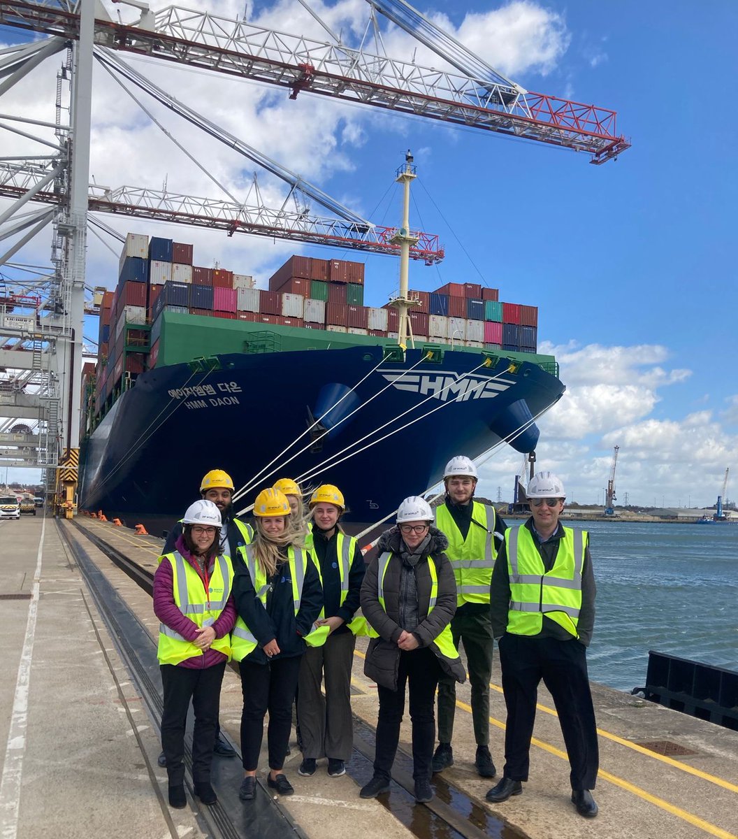 mikeimportserv's tweet photo. Members of the Delamode team experienced an impressive tour of the Southampton Container Terminal this week.

Many thanks to Phil for arranging and Ben from DP World for hosting.

#delamodeinternationallogistics
#southampton
#southamptoncontainerterminal https://t.co/0W6AAnu3Hk