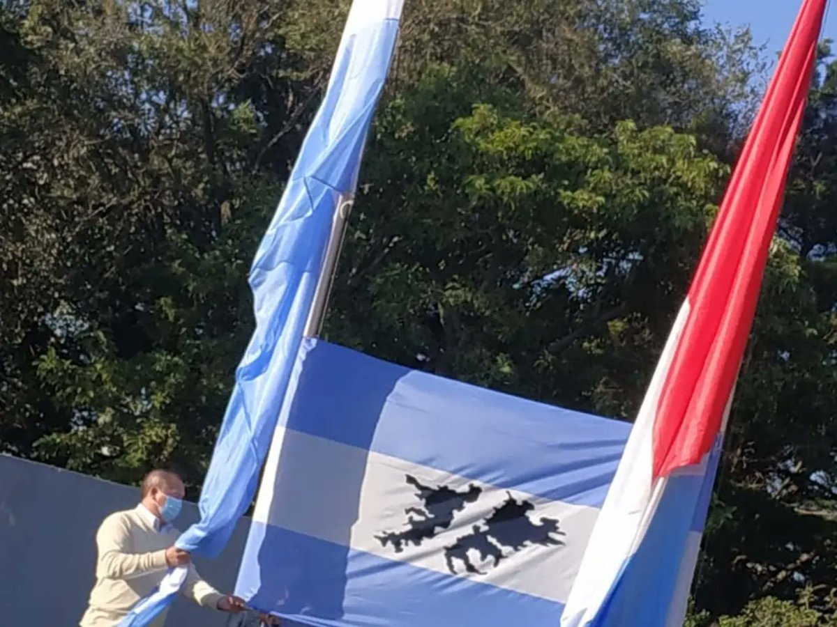 🇦🇷 Repasamos imágenes del homenaje permanente a nuestro único sairense VGM Jorge González del último sábado.

🤝 Gracias a la comunidad, vecinos y fuerzas vivas por participar del acto protocolar en conmemoración del inicio de los 40 años de la guerra de #Malvinas.