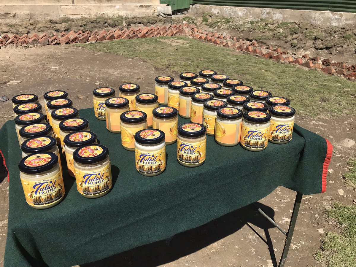 gijojoseph1982's tweet photo. #LocalTastes  #PureNature #Organic  #NaturesBest #Tulail #Baraub own organic honey #TulailHoney  #NaturePhotography #NatureCalls @tourismgoi @JandKTourism @PIBSrinagar @ddnews_jammu @GreaterKashmir @RajuBis56851755 @IncorrigIible @OfficeOfLGJandK @dicbandipora @GreaterKashmir https://t.co/5K22TPc8cI