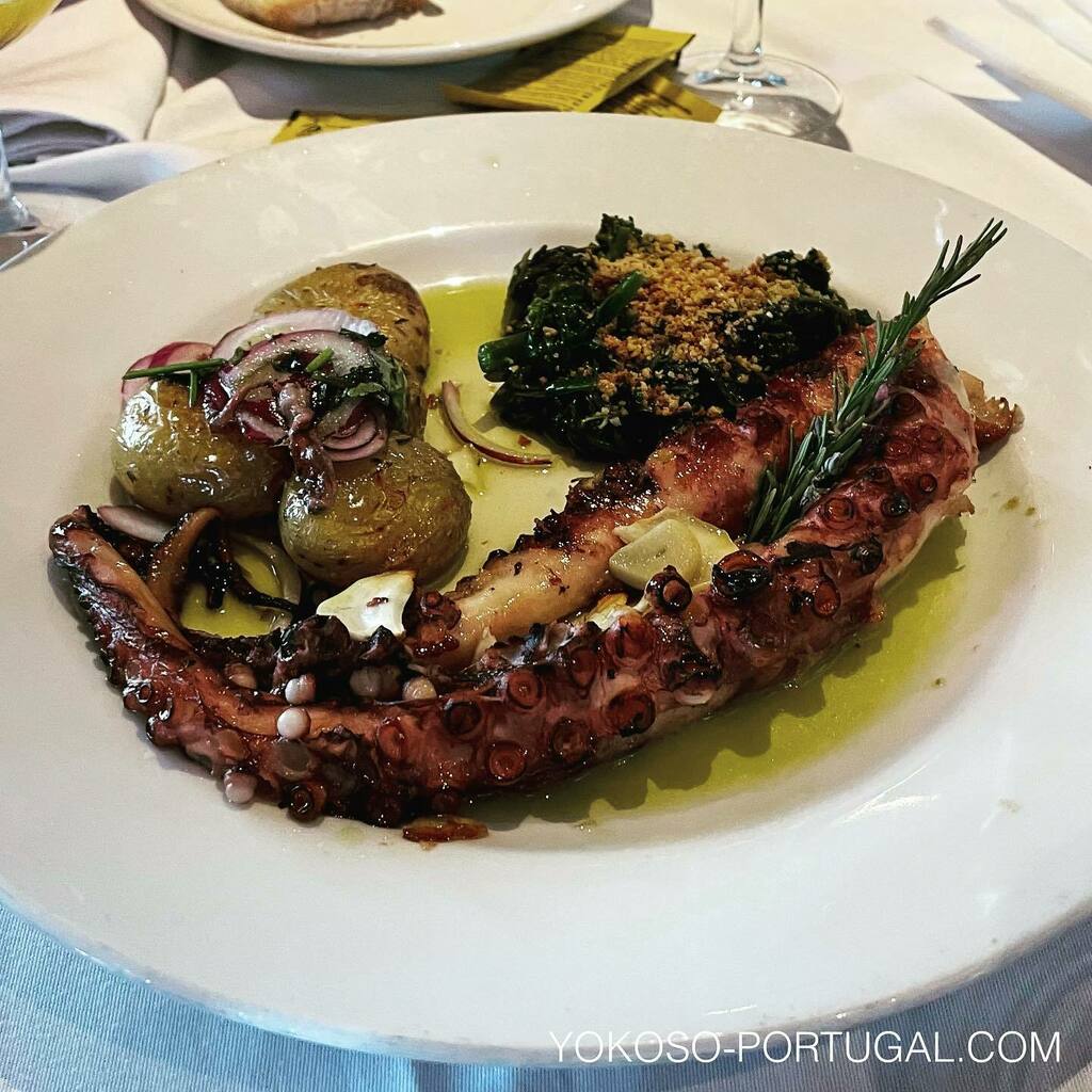 test ツイッターメディア - ポルトガルレストランの定番メニュー、タコのグリル。ポルトガルではタコは柔らかく調理しますので食べやすいです。 #ポルトガル料理 https://t.co/IZ07Js36Wf