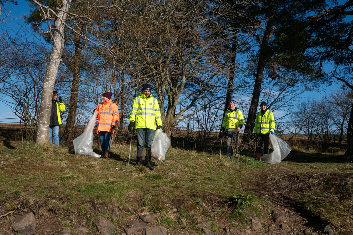 LeeLivePhotos's tweet photo. Royality visiting @gladhouse_  this week? @SWsoutheast were there Litter Picking! https://t.co/uhCjMAwTgm