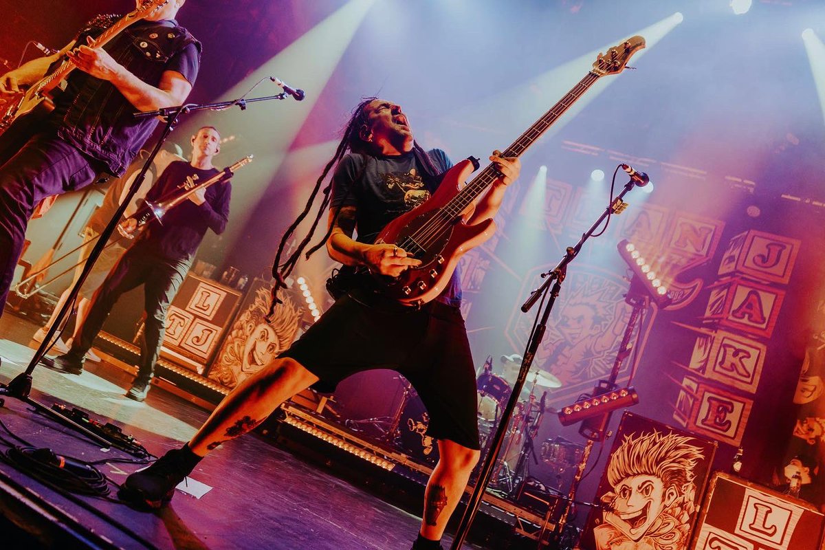 LessThanRAJ's tweet photo. What a badass place to play! Thanks Bournemouth!! Fantastic gig! Getting ready for Bristol tonight!! #lessthanjake #tourlife #music247 photos by @gavfrontrow https://t.co/y2PWQeh3HJ