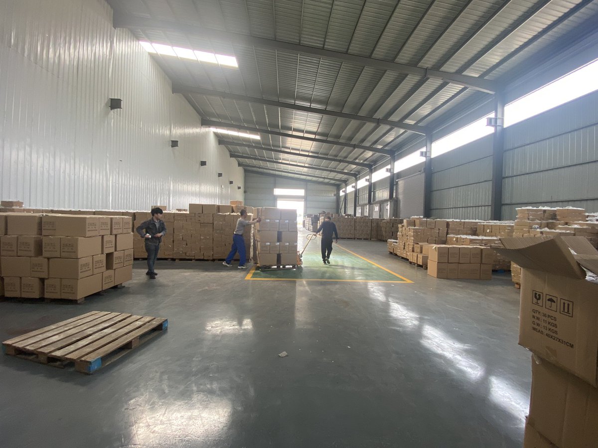 likejun666's tweet image. 2000 cases 11oz sublimation cups, best quality shipped to UK