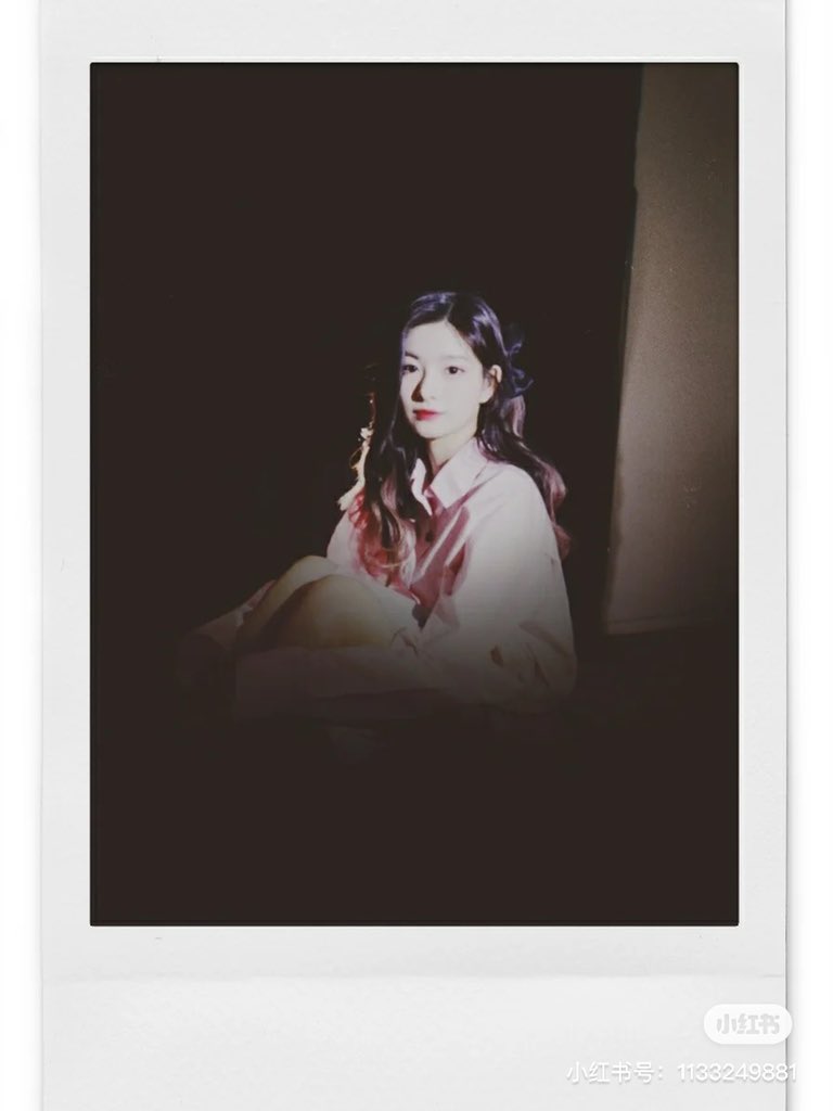 Realzo12's tweet photo. #Yiren red book（Xiaohongshu）update
“Hi! I’m Yiren”
🔗 https://t.co/nmQ4gXW6RC
#EVERGLOW #에버글로우 #이런 
 @EVERGLOW_STAFF @EVERGLOW_twt https://t.co/JVGQ6LdHli