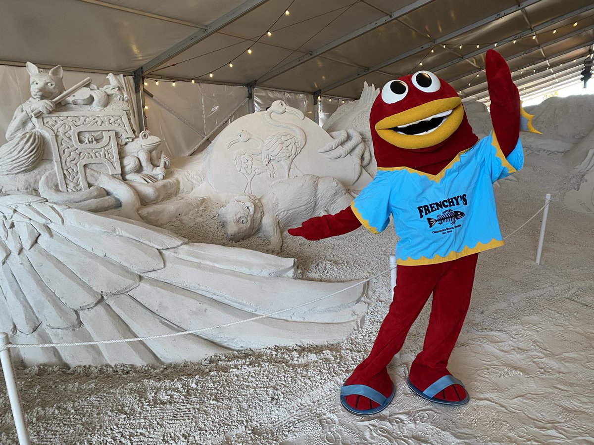 F is for fish! 🐟 The <a href="/frenchysonline/">Frenchy's</a> grouper mascot, Gilly, is here, too, at the <a href="/Pier60SugarSand/">Pier 60 Sugar Sand Festival</a> presented by @VSPC.