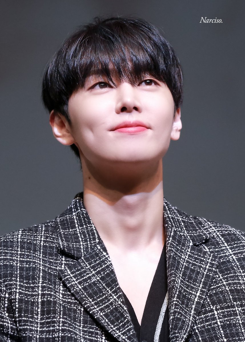 narciso_yoon's tweet photo. 190315 신촌 팬사인회
#재윤 #JAEYOON #SF9 #에스에프나인 https://t.co/tWLtouPtwb