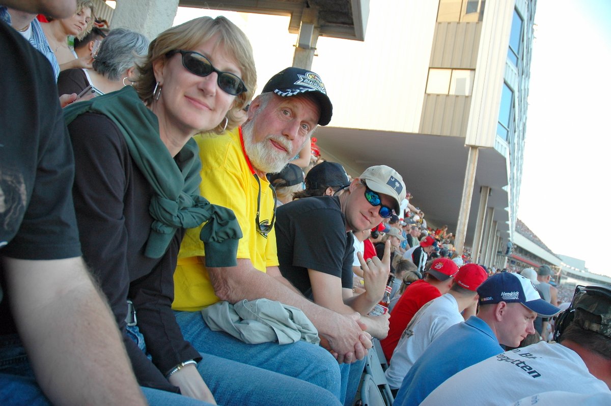 Wood_Partners's tweet photo. This week's #Throwback goes all the way to a 2005 Feld Trip to Charlotte! The WP staff enjoyed the Charlotte Motor Speedway and leisure time together! https://t.co/f5t5Zr6Ax3