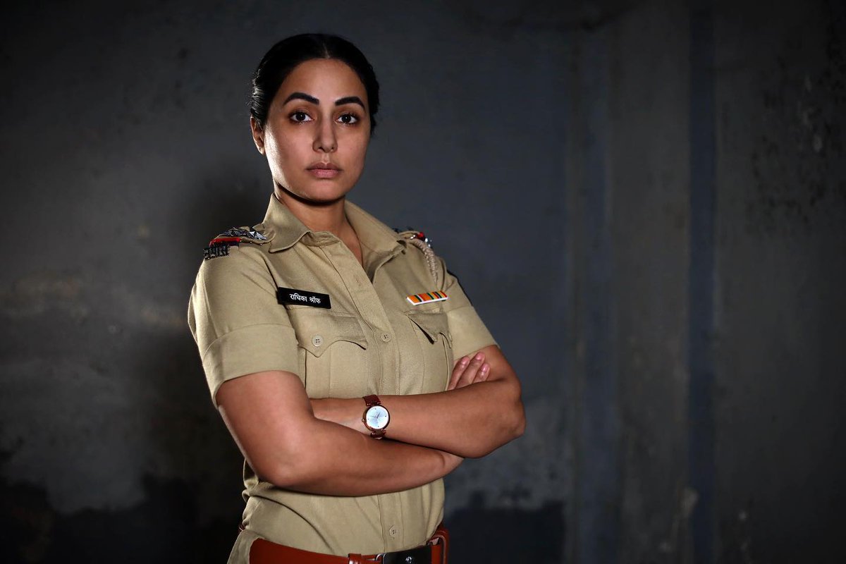 TellyGlamour_'s tweet photo. Meet the dynamic Inspector Radhika Shroff.
Here's The First Look Of #HinaKhan from 'Seven One' web series.
#madmidaasfilms #SevenOne @eyehinakhan https://t.co/75fJinRSCC
