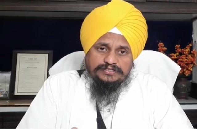 punjabkesari's tweet photo. श्री दरबार साहिब से गुरबाणी प्रसारण को लेकर गर्माया मामला, जत्थेदार ने पंजाब सरकार की अपील
https://t.co/qT6dPzQamO

#issue #Gurbani #broadcast #ShriDarbarSahib #heatedup #athedar #Government #hindinews #latesthindinews #punjabnews https://t.co/CrxjS1hK5F