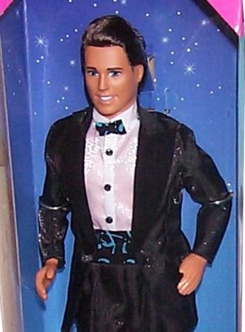 TheTateDynasty's tweet photo. To be fair, he does look a bit Ken doll ish...
😂😂😂
"Barbie's Boyfriend."
#SteveMarchant #KimTate #TheTates #ClassicEmmerdale https://t.co/EmmtITpItD