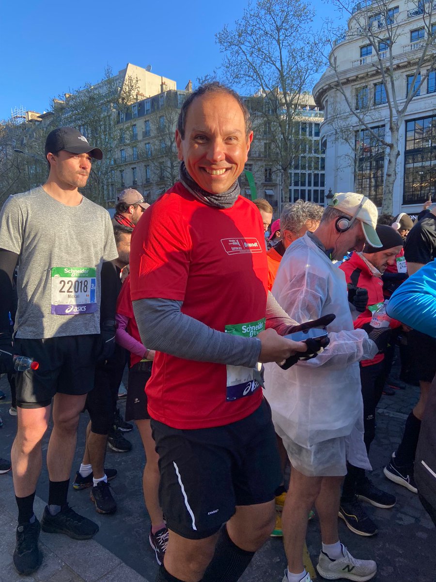 BernasCOM's tweet image. BRANDT avec vous, jusqu’au bout ! 👊

Partenaire pour cette 45ème édition du Schneider 
Electric Marathon de Paris, Brandt a accompagné le 
dernier coureur pour terminer la course car nous 
sommes tous des champions, peu importe notre 
classement :))

Félicitations à tous!🏃‍♀️