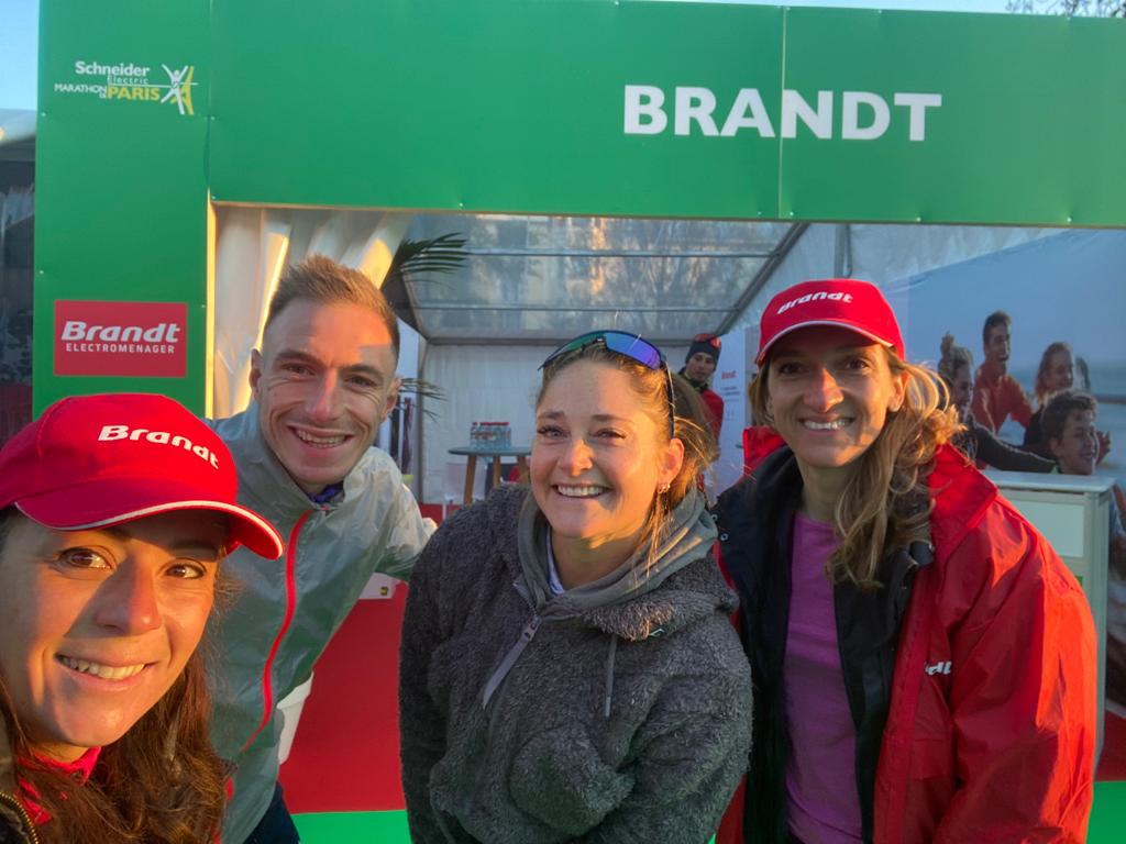 BernasCOM's tweet image. BRANDT avec vous, jusqu’au bout ! 👊

Partenaire pour cette 45ème édition du Schneider 
Electric Marathon de Paris, Brandt a accompagné le 
dernier coureur pour terminer la course car nous 
sommes tous des champions, peu importe notre 
classement :))

Félicitations à tous!🏃‍♀️