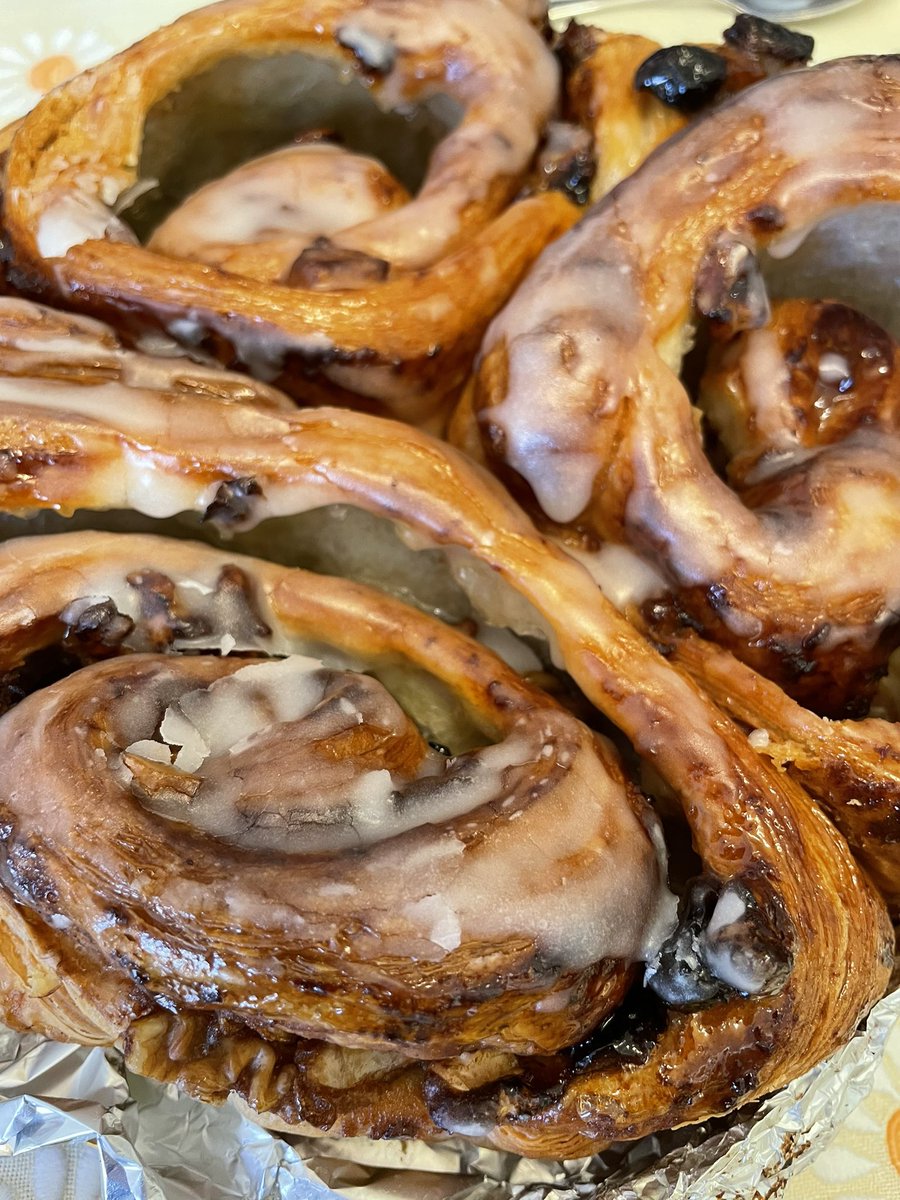 camindelpecao's tweet photo. No conozco un brioche mejor 
por estos lares que el de La Masera 👌🏻

Pesa mucho, y vale lo que cuesta!

#pecandopecando #dulces https://t.co/9UXlLBnRuG