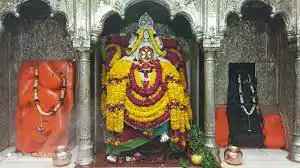 SNsinghmla's tweet photo. आइए हमारी नगरी काशी में

संकठा मन्दिर, वाराणसी – ये मंदिर काशी के सिंधिया घाट के पास बना हुआ है. मंदिर के परिसर में शेर की एक विशाल प्रतिमा लगी हुई है. इस मंदिर की खास बात ये भी है कि यहां 9 ग्रहों के नौ मंदिर हैं ।

#दिव्य_काशी_भव्य_काशी 
#DivyaKashiBhavyaKashi 
@narendramodi https://t.co/nUu5yfDQ1z