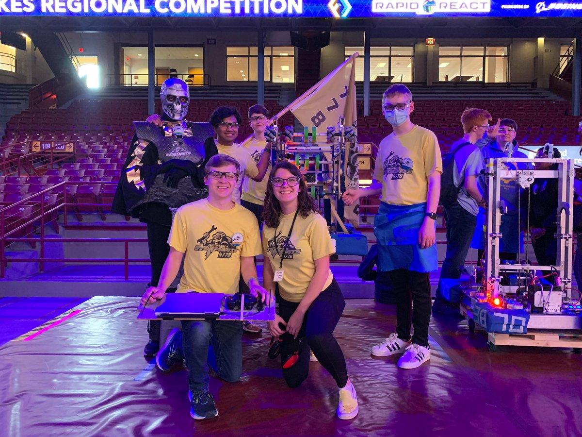 chanrobotics's tweet image. The Chanhassen Stormbots are ready and excited for todays start of the 10,000 Lakes Regional qualification matches.
We’ve all faced hardships with Rapid React
From code bugs to loose bolts, it’s a fact
But no matter what results from the day
It’s good to finally be back