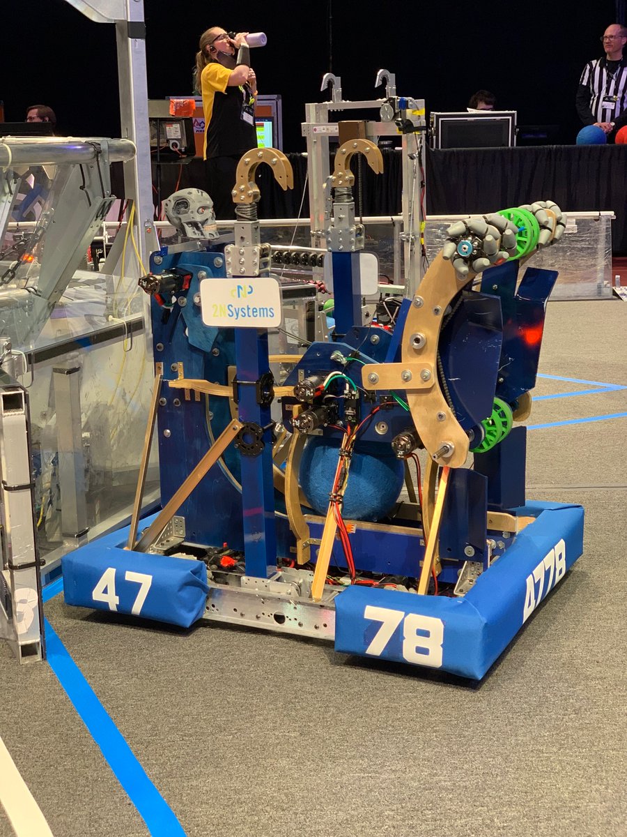 chanrobotics's tweet image. The Chanhassen Stormbots are ready and excited for todays start of the 10,000 Lakes Regional qualification matches.
We’ve all faced hardships with Rapid React
From code bugs to loose bolts, it’s a fact
But no matter what results from the day
It’s good to finally be back