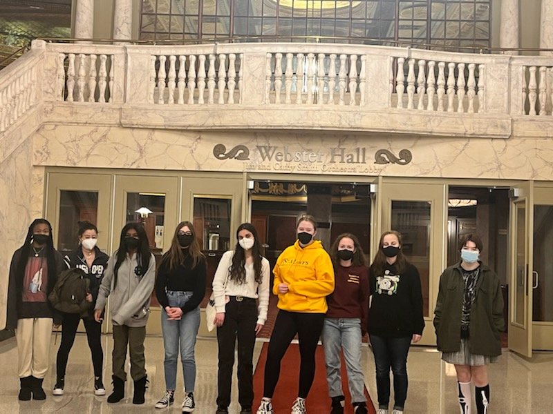WestoverArts's tweet photo. Our Technical Theater Students had an amazing opportunity to have a backstage tour of the Palace Theater in Waterbury this week! 
#WestoverArts 
#WestoverTheater https://t.co/KuDK9SRKUD