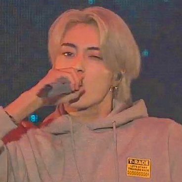 wtnbraps's tweet photo. ISTG WE ALL ARE NOT READY FOR THIS MULLET BLONDE HARUTO. HE HITS DIFFERENT. https://t.co/Ixn7yNJcFE