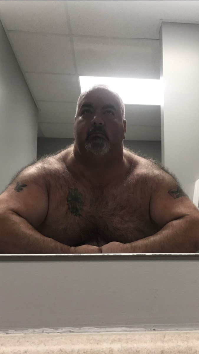 MikeMoody77's tweet photo. I’m not the hero you want, I’m the monster you need. #Monster #powerlift #GymSelfie #imbiggerthanmost #BENCHEveryday #BeastMode #damnilookgood https://t.co/rIzCK2Zn0r