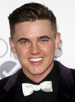 merlinpapin3's tweet photo. On souhaite un Bon Anniversaire à #JesseMcCartney qui a 35 ans, on peut le voir dans 

Major Crimes
Fear The Walking Dead
Campus Code
Young and Hungry
La Ligue des Justiciers

@FredOL69007 https://t.co/MMxWgNqkmq
