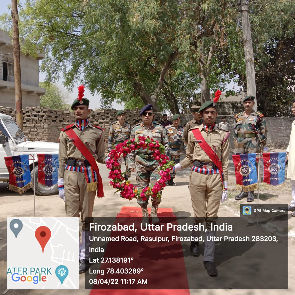 6Upncc's tweet photo. #AzadiKaAmritMahotsav
#ShaheedonKoShatShatNaman. On behalf of GOI, @HQ_DG_NCC, @NCCDteUP, @6UPNCC  presented mementos to NOKs of Shaheeds LNK Shiv Ram and Sep Bhagwan Sevak. Offrs,Staff &amp; NCC Cdts were present on the occasion alongwith Family members, &amp; locals  in large Numbers. https://t.co/5wG1tTBZg4