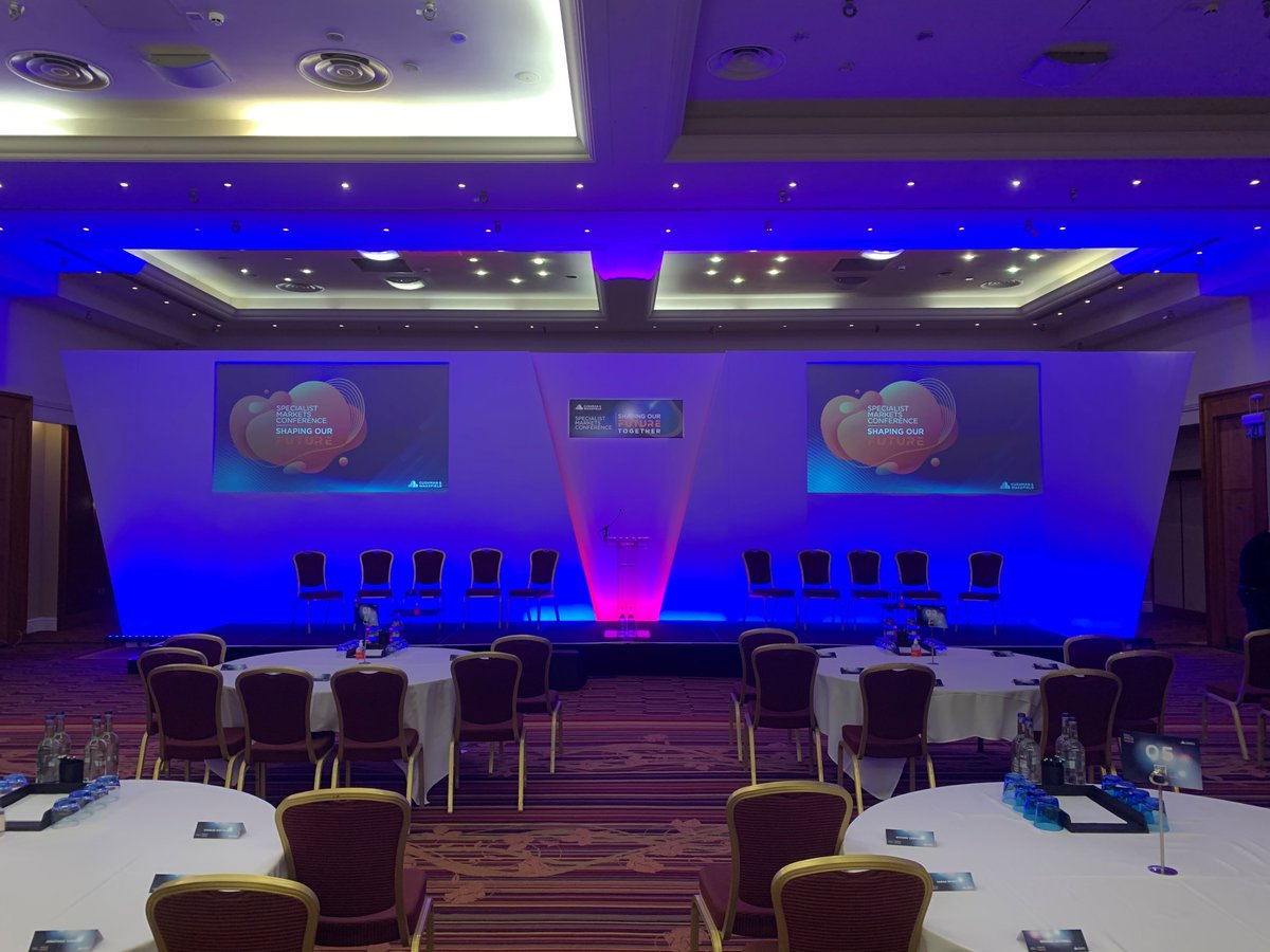 Universal Live tweet media