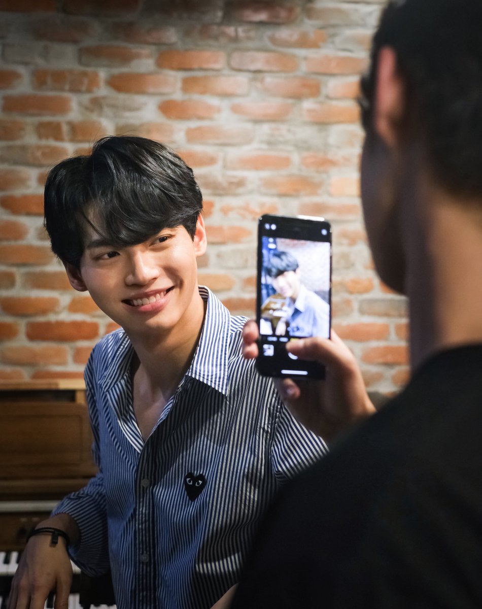 geemmtheev's tweet photo. #Brightwin AU!

• Ambivalen •

Win melakukan berbagai upaya agar pertunangannya dengan Bright bisa dibatalkan. Termasuk usahanya menjadi orang paling aneh sedunia. https://t.co/CbopXAC8ud