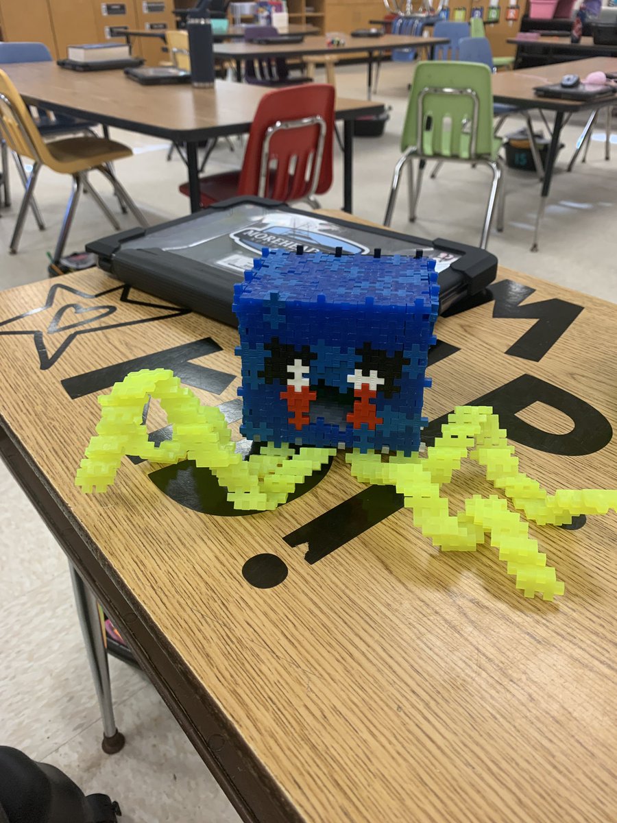 KristinLupton3's tweet photo. My Ss look forward to Brain Bins on Friday mornings, because they have an avenue to express all the creativity a test can’t measure. They amaze me!! #talentfordays 🧠🥰@MCPSsandcastle @MeltonsMagic @CClemmons_ https://t.co/eYbUhjhAPs