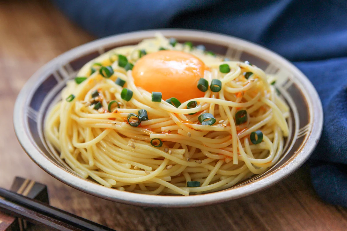 焼きそば用の麺の代わりに、あの食品を使っても美味しく作れる？！パスタを使った「油そば」のレシピ！