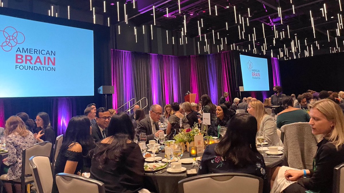 PittNeurology's tweet photo. Department members represented UPMC at the @ABFbrain #CommitmentToCures gala on Wednesday, April 6. This event honored the hard work of people who are advocates and researchers of a way to one day live life without brain disease. #AANAM #CureOneCureMany https://t.co/LMV8HX0LgQ