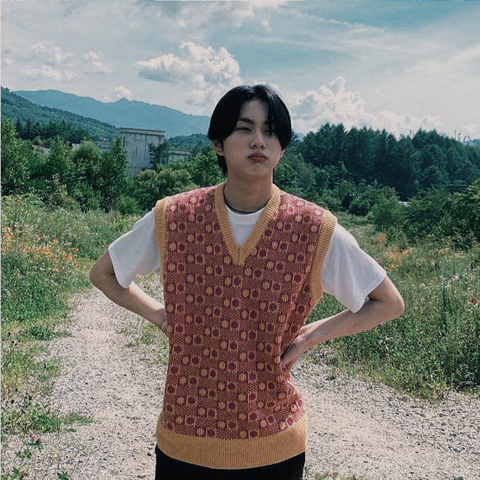 enhskypen's tweet photo. ig saw it first.

#ENSD #JUNGWON #ENGENESelcaDay https://t.co/b9wkgXT9pS