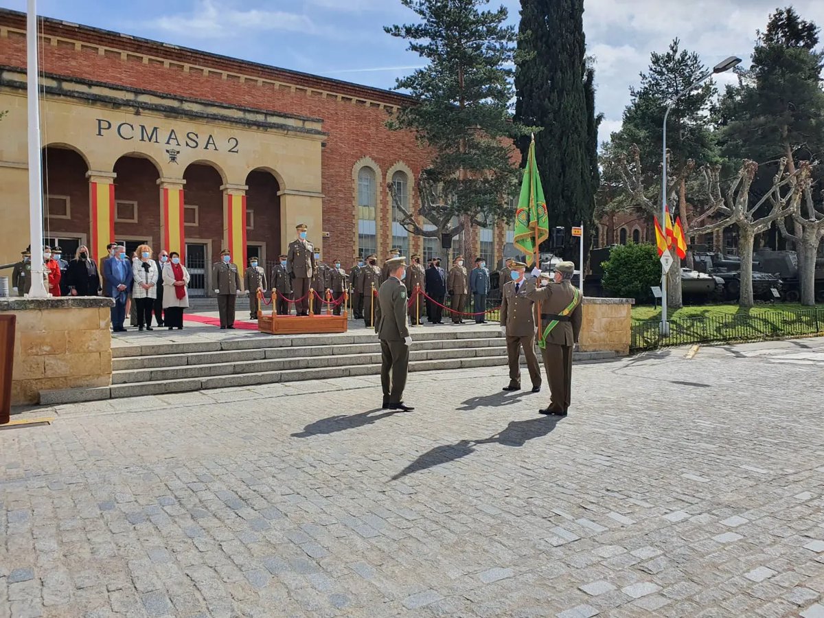 Segovia_Gob's tweet photo. Toma de posesión del coronel Miguel Ángel García Santiago, como nuevo responsable del #PCMASA2. La subdelegada del Gobierno, @LirioMartin, ha estado presente en el acto de cambio de mando. https://t.co/KVePe9DBdP