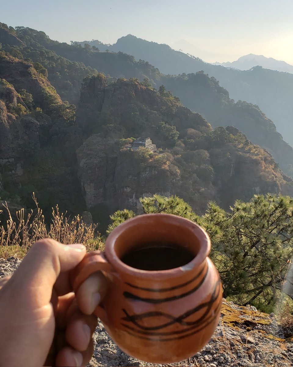 diazcabelloma's tweet photo. Un café en las alturas de Tepoztlan #TrepandoCerros @YODEBUENAS https://t.co/kh8CcFPVXB