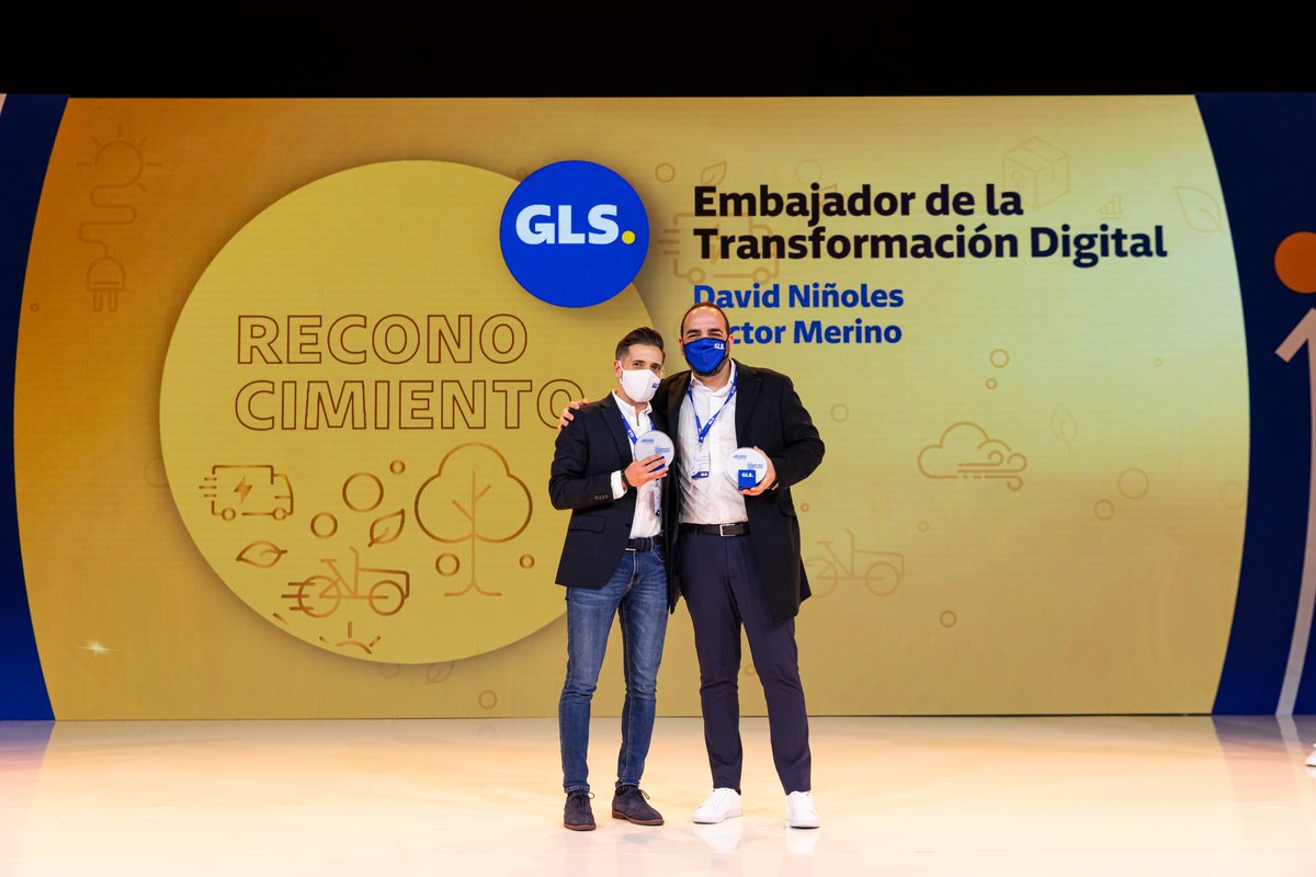 GLS_Spain's tweet photo. 🏅 GLS entrega sus reconocimientos especiales en la Convención #GLSNuevosHorizontes:

Apuesta de Futuro: Fran Grané (Agencia 665 GLS Spain, Les Corts)
Embajador de la Transformación Digital: David Niñoles y Víctor Merino

+info➡️https://t.co/pYHW41oOnY https://t.co/Km9tE1lPMo