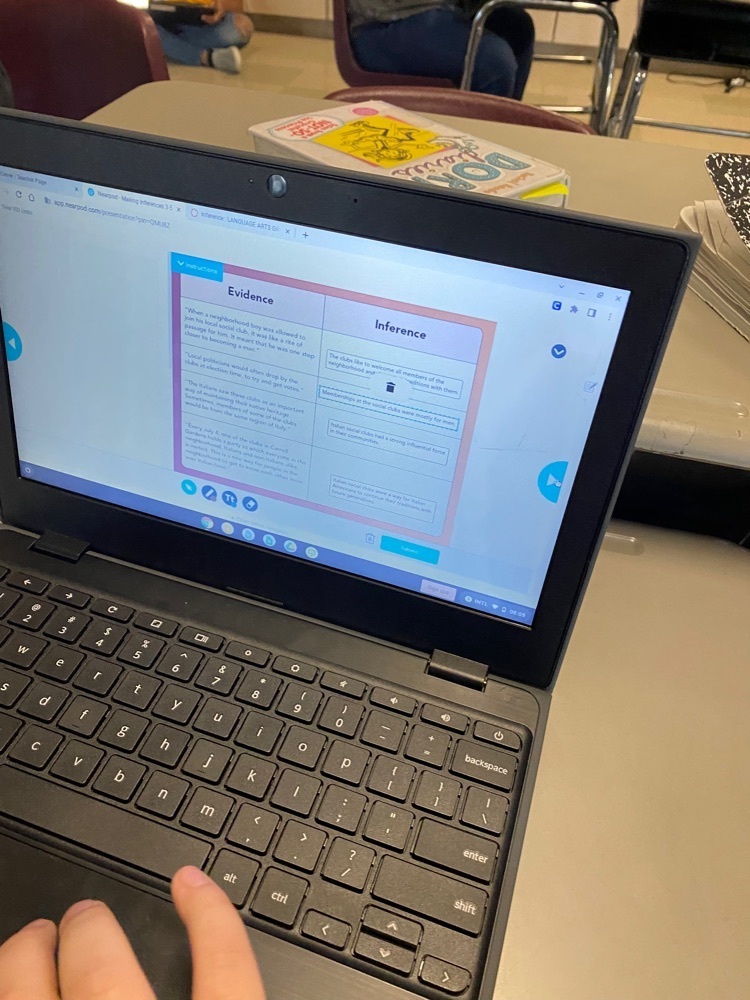 RameyTylerISD's tweet photo. We can INFER great things are going on in Ms.Johnson’s 4th grade class. Small group and student digital menu for working on key RLA skills! Way to #work4win towards #studentsuccess https://t.co/oogr3yybUv