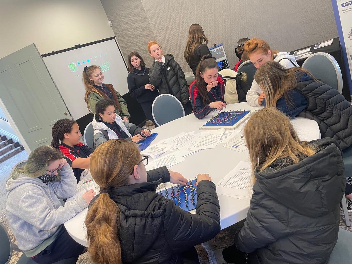 UnipresUK's tweet photo. Day 2 of The Face Of Engineering Festival is a hit! Great to see the younger generations interested in different types of engineering and getting involved! ❤️🛠 #thefaceofengineering https://t.co/qfzUAdEQxE