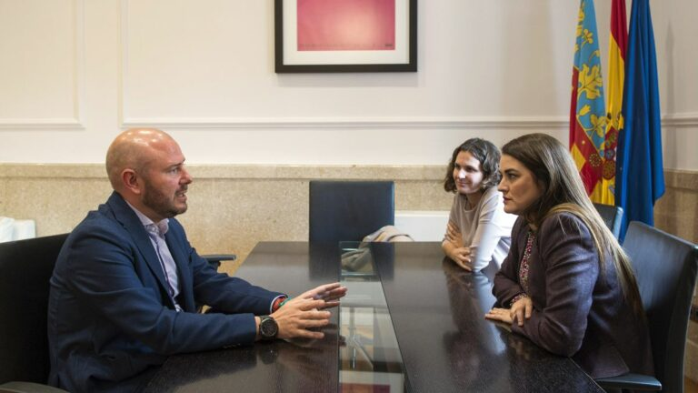 🛣️La Diputació de València suspén el projecte de la variant de Pedralba per a buscar una alternativa de consens
comarcalcv.com/la-diputacio-d…