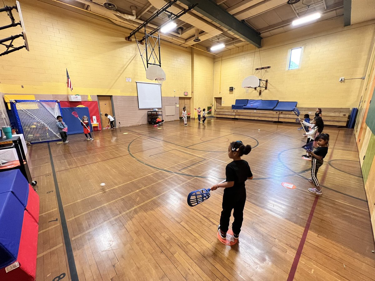 PhysYates's tweet image. What a Friday! Superhero’s and Lacrosse! #physed #fastestgame #beasuperhero @YatesSCSD @SCSchools @SCSchools