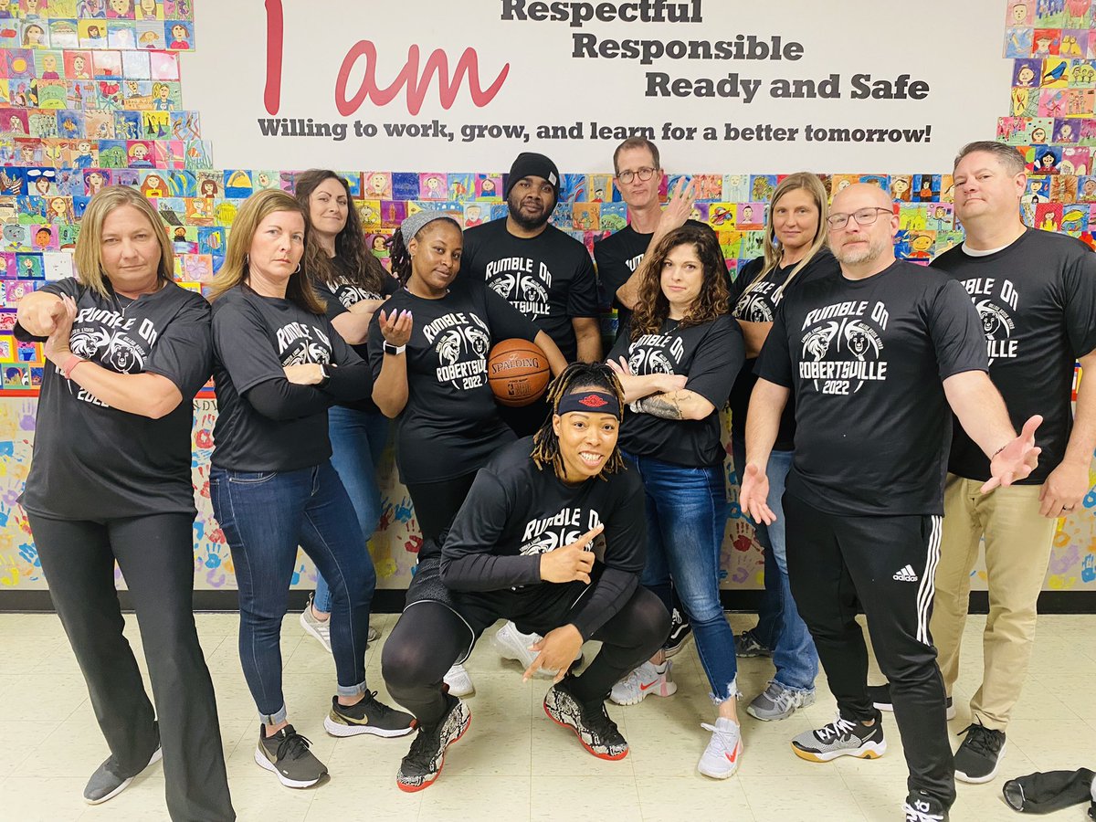 It’s Game Day and We Are Ready to Rumble! Come out to ORHS at 6:00 tonight to cheer on our Linden Lions!🖤🦁 <a href="/ORSchools/">Oak Ridge Schools</a>