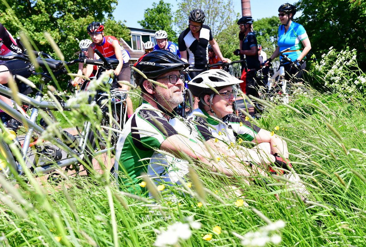 Fietselfsteden's tweet photo. Wij zijn op zoek naar vrijwilligers! Wil jij ons helpen? Dan krijg je een financiële vergoeding, ben je welkom op ons vrijwilligersfeest en mag je in de maand juli de #Fietselfstedentocht met onze app rijden. Ga naar onze website voor meer informatie. https://t.co/Iel1zrHGeq