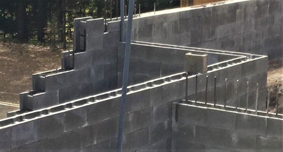AndertonConcret's tweet photo. Our unique Stepoc concrete shuttering system is a popular choice with construction professionals across a variety of project types, for quick & efficient construction of retaining walls.
https://t.co/q5iYXv5h2g
#stepoc #retainingwall #attheheartofbuilding https://t.co/F0qeWj4n6b