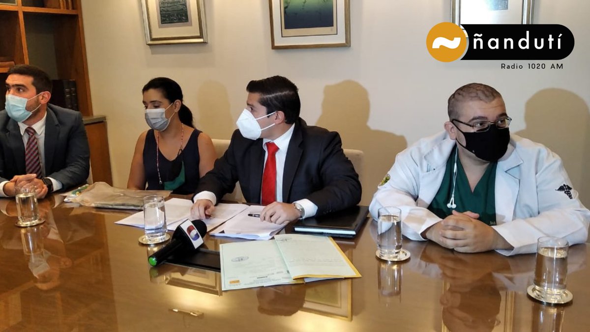 nanduti's tweet image. El abogado @gduartcacavelos dijo que con la clausura de la facultad de Medicina de la Universidad María Serrana se estaría buscando beneficiar a otras universidades y añadió que hay indicios suficientes de que fue una maniobra del presidente del Cones, Narciso Velázquez #1020AM